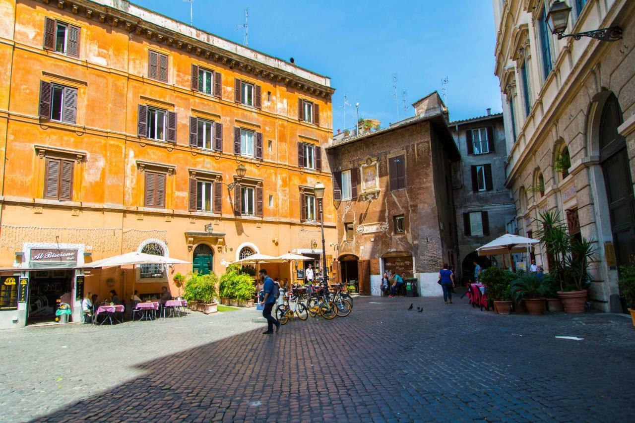 H-Aviva Giubbonari Apartment, Rome